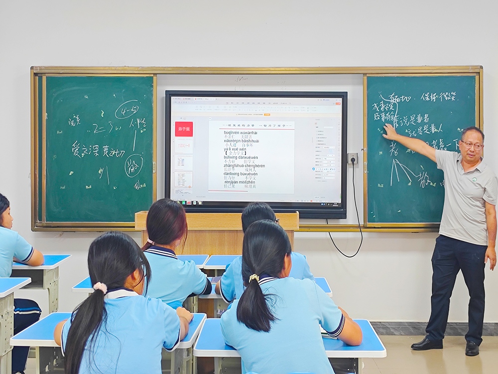 眉山叛逆孩子改变学校怎么联系?本地寄宿素质培育机构选择指南