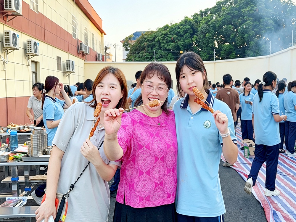 眉山全封闭寄宿学校怎么选？青少年素质培育机构推荐